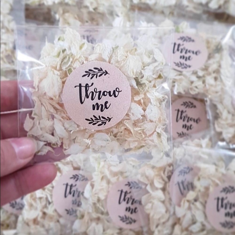 Natural flower confetti